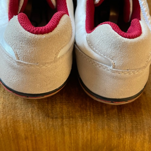 Earth Shoes - Picture 5 of 11